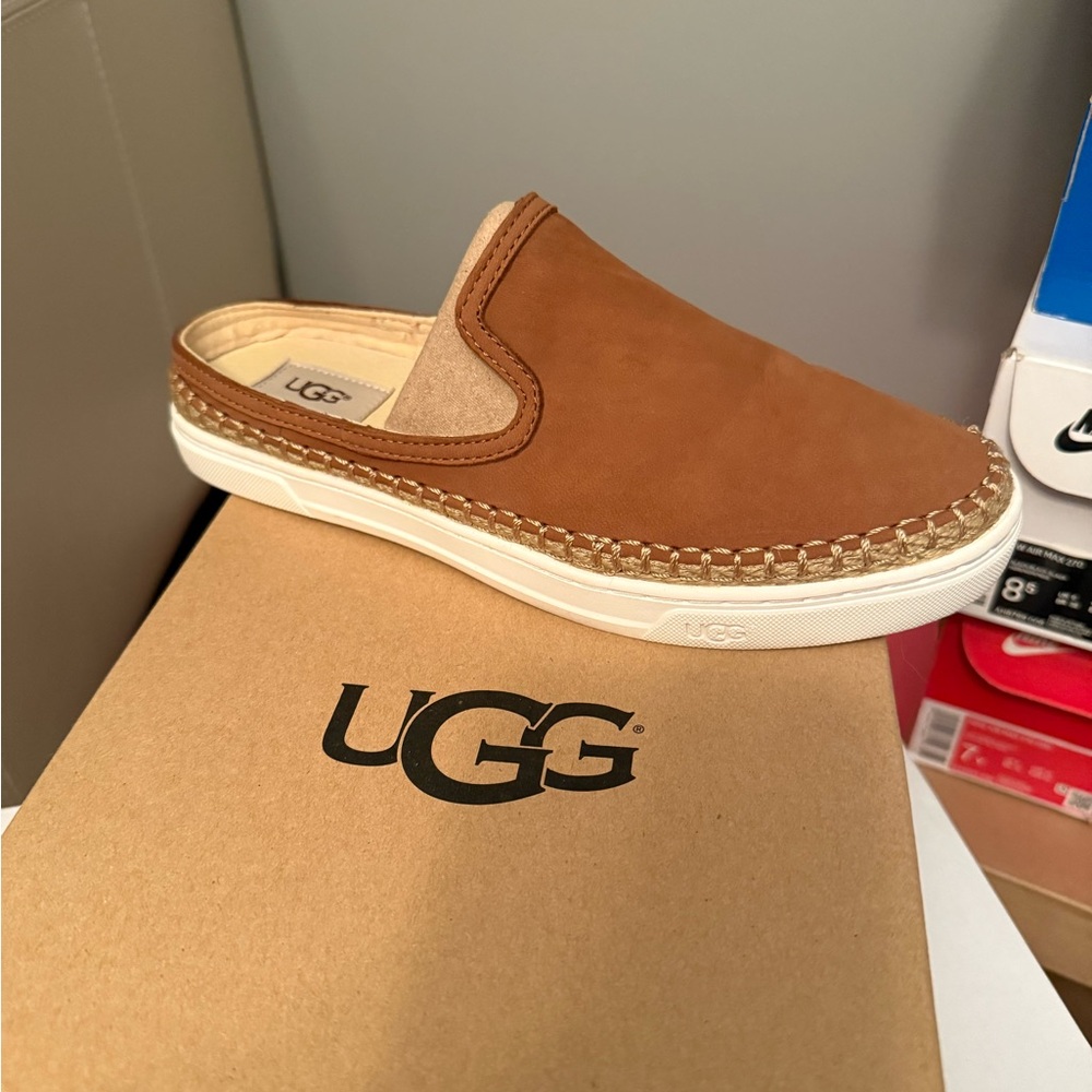 UGG Caleel Womens Chestnut Leather Slip ons